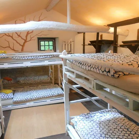 Watermill Moinho Garcia Хостел Pinheiro da Bemposta